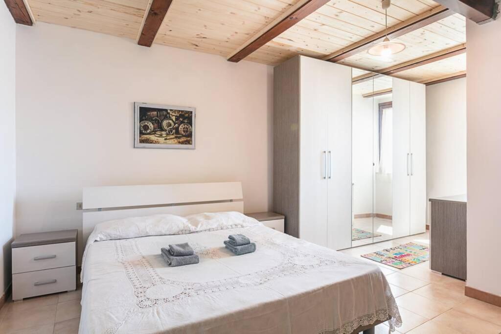 Ruins - Elegant Apartamento Olbia